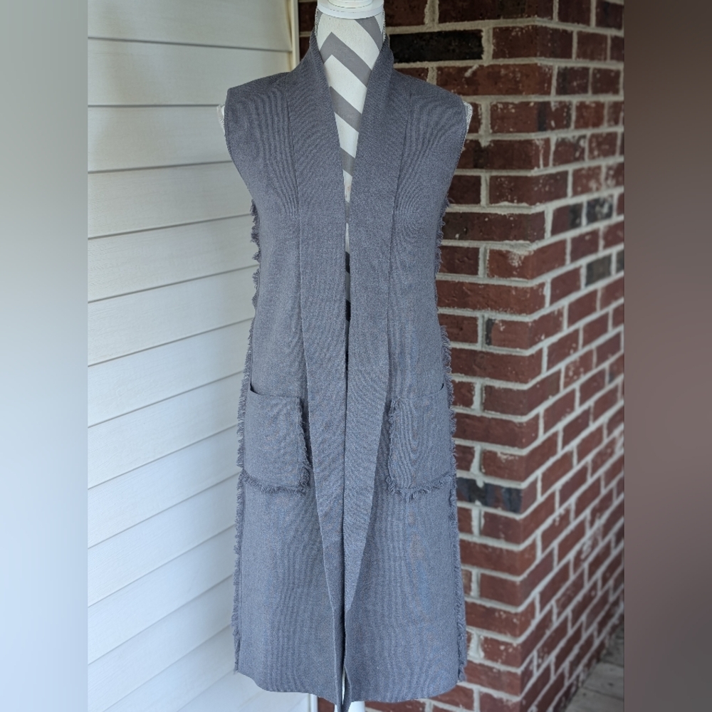 Tahari Gray Women's Cardigan Vest Size Small
